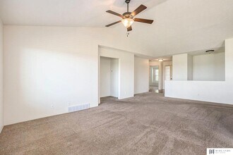 19615 Marinda St in Omaha, NE - Building Photo - Building Photo