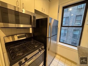 WEST 79 STREET in New York, NY - Foto de edificio - Building Photo