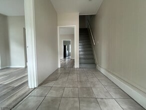 135 W Chrystal St in Dover, NJ - Building Photo - Building Photo