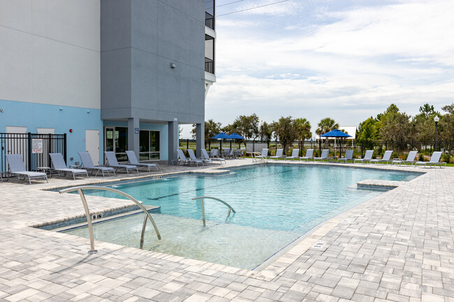 Mosaic at Lake Toho in Kissimmee, FL - Building Photo - Building Photo