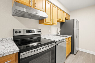 1635 Cook in Denver, CO - Building Photo - Building Photo