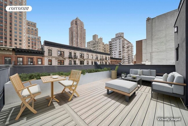 317 W 51st St in New York, NY - Building Photo - Building Photo