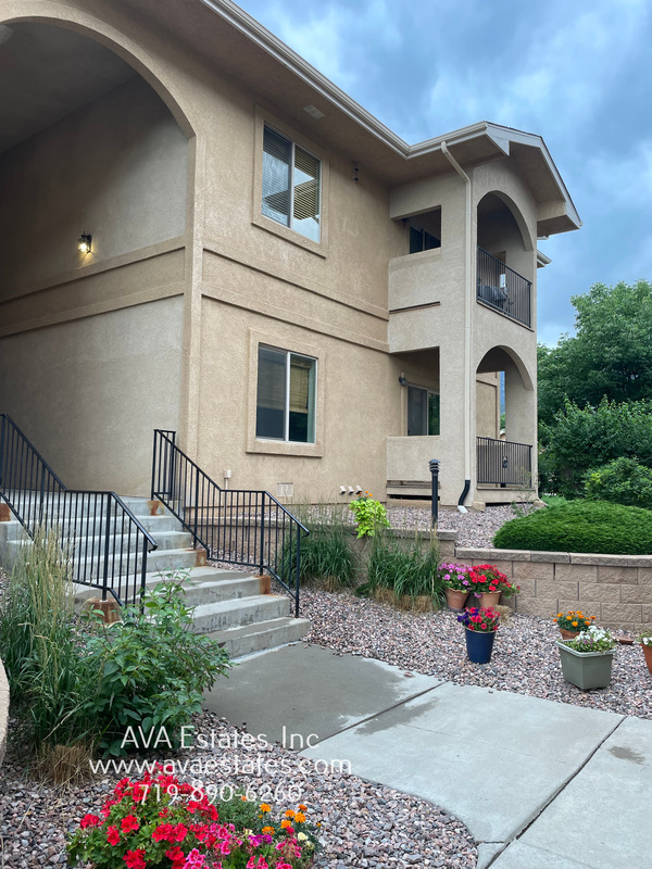 1610 Little Bear Creek Point in Colorado Springs, CO - Foto de edificio - Building Photo