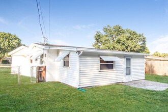 2365 Dordon Dr in Melbourne, FL - Building Photo - Building Photo