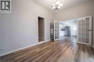 225 Napier St in Hamilton, ON - Building Photo - Building Photo