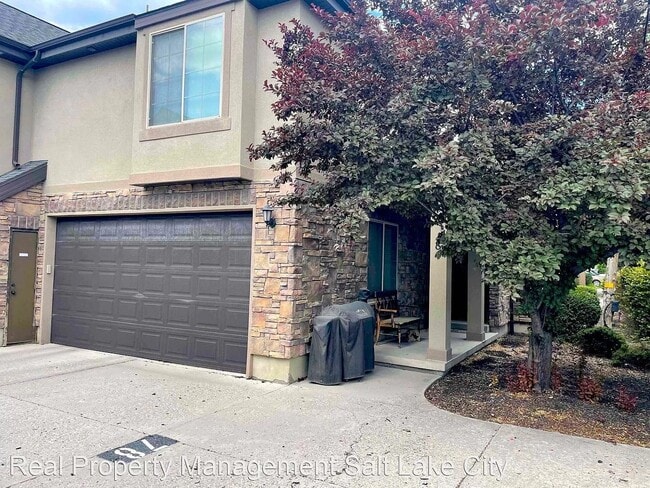 84 E Saddle Villa Dr