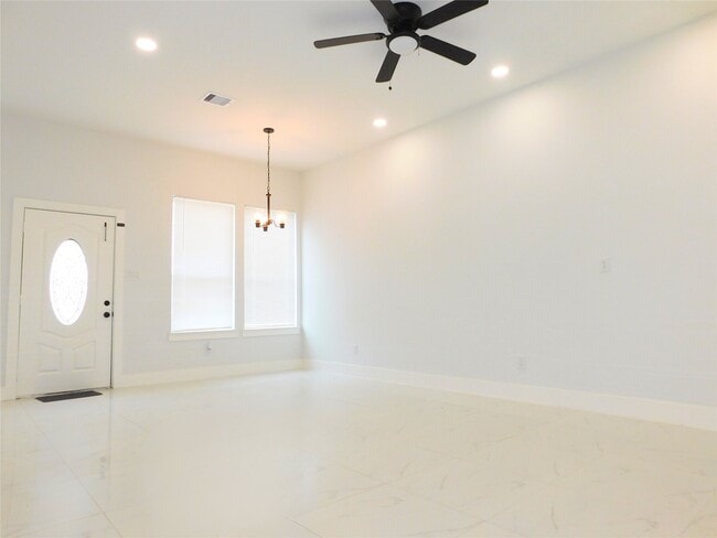 property at 7002 S Hall St