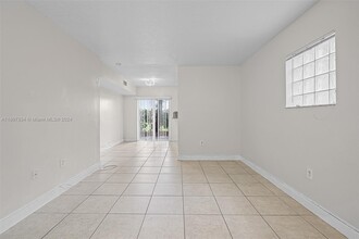 980 NE 33rd Terrace in Homestead, FL - Building Photo - Building Photo