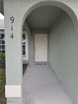 914 Santa Barbara Blvd in Cape Coral, FL - Building Photo