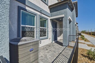 1677 Pamela Spgs Ln in North Las Vegas, NV - Building Photo - Building Photo