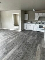 3519 S 56th St, Unit A in Tacoma, WA - Building Photo