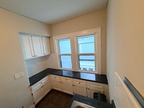 808 Dayton Ave, Unit Upper Unit in St. Paul, MN - Foto de edificio - Building Photo