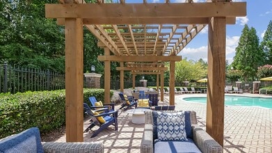 The Pointe at Stockbridge in Stockbridge, GA - Foto de edificio - Building Photo