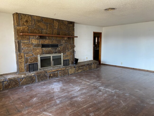 4345 SE 16th St in Del City, OK - Building Photo - Building Photo