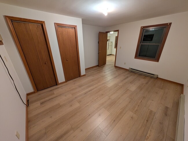 32 Willow St, Unit 32 Willow 1st Floor in Torrington, CT - Building Photo - Building Photo