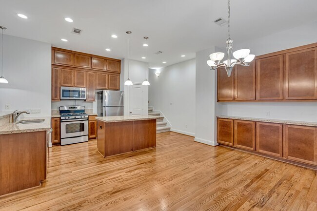 property at 2511 Sherwin St