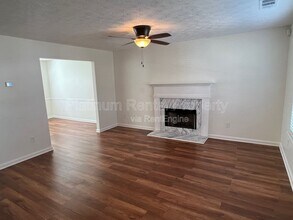 1097 Yellow River Dr in Lawrenceville, GA - Building Photo - Building Photo