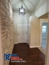 1173 W Snow Canyon Pkwy in Saint George, UT - Building Photo - Building Photo