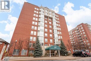 60 Old Mill Rd in Oakville, ON - Building Photo