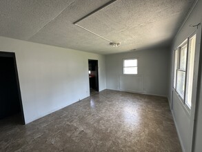 1018 Giddings St in Danville, IL - Building Photo - Building Photo