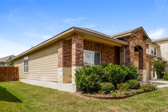 541 Pearl Chase in Cibolo, TX - Building Photo - Building Photo