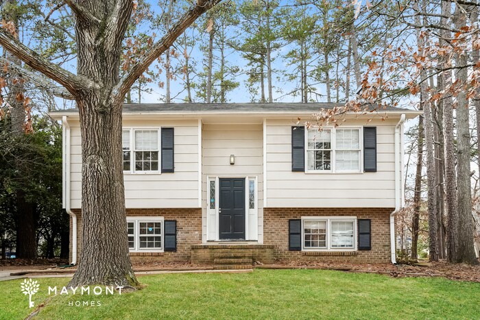 617 Sawmill Rd in Raleigh, NC - Foto de edificio