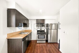 843 S Ardmore Ave in Los Angeles, CA - Building Photo - Building Photo