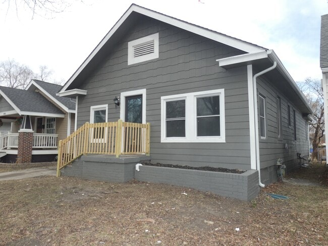 1004 E 22nd Ave in North Kansas City, MO - Building Photo - Building Photo