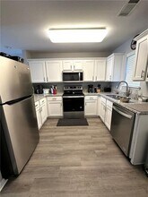 1446 W Netherland Way in Fayetteville, AR - Building Photo - Building Photo