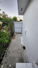3312 SW 24th Ter in Miami, FL - Building Photo - Building Photo