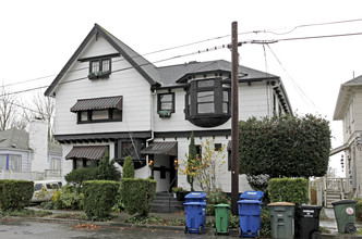 1745 12th Ave S in Seattle, WA - Foto de edificio - Building Photo