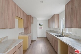 3754 Veteran Ave in Los Angeles, CA - Building Photo - Building Photo