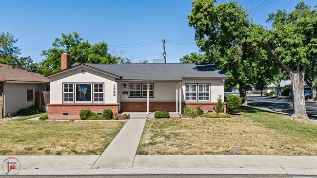 property at 1549 Bronson Ave