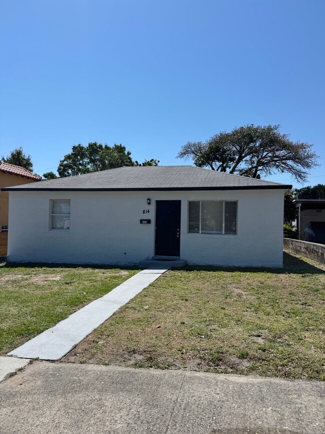 property at 814 39th St