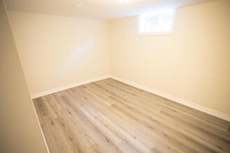 56 Gilroy Dr in Toronto, ON - Building Photo - Building Photo