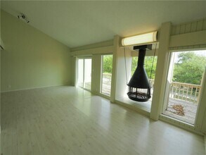 533 Demarett Dr in Lago Vista, TX - Building Photo - Building Photo