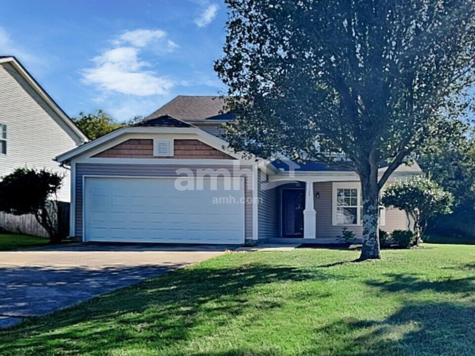 3128 Hidden Creek Dr in Antioch, TN - Building Photo