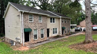 4007 Burns Rd NW in Lilburn, GA - Building Photo - Building Photo