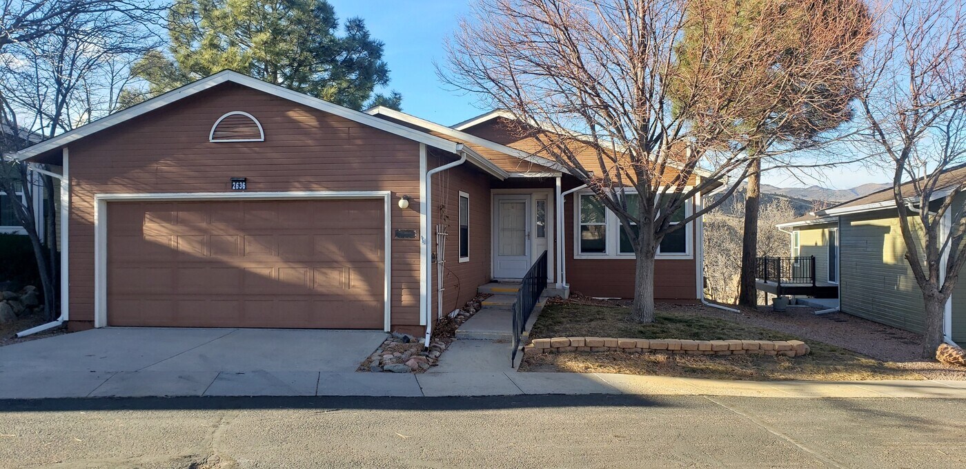 2636 Patriot Hts in Colorado Springs, CO - Foto de edificio