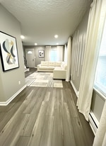 1008 Kingman Cir, Unit 1008 Kingman Circle 2 in Des Moines, IA - Building Photo