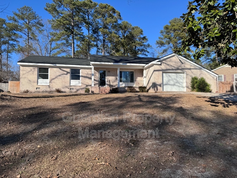 226 Livermore Dr in Fayetteville, NC - Building Photo