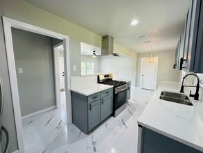 2504 Avon Dr in Garland, TX - Building Photo - Building Photo
