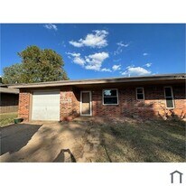 1509 Hardwood Grove St in Tecumseh, OK - Building Photo