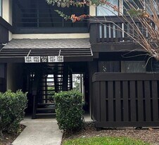 56 Club House Dr, Unit 107 in Palm Coast, FL - Building Photo