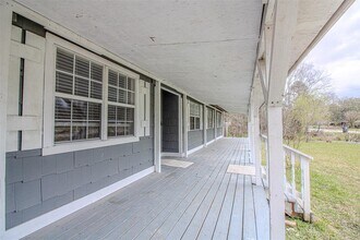 16766 Lake Cir in Conroe, TX - Building Photo - Building Photo