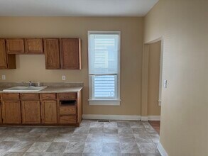 429 Greenwood Ave in Fort Wayne, IN - Building Photo - Building Photo