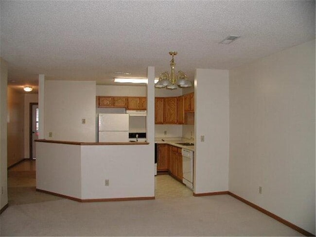 855 Highview Dr in New Richmond, WI - Building Photo - Building Photo