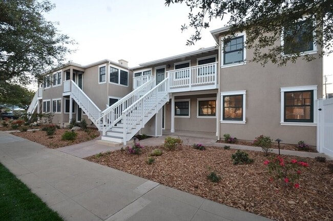 718 7th St in Coronado, CA - Building Photo - Building Photo