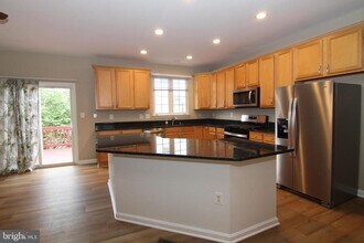 43798 Maison Blanc Square in Ashburn, VA - Building Photo - Building Photo
