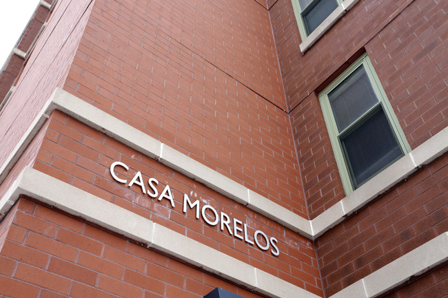 Casa Morelos in Chicago, IL - Foto de edificio - Building Photo